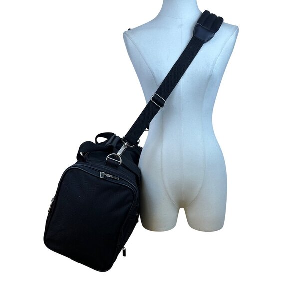 Metro XP Men’s Black Nylon Multi-Compartment Lock Secure Zip Travel Duffel Bag - Picture 16 of 16